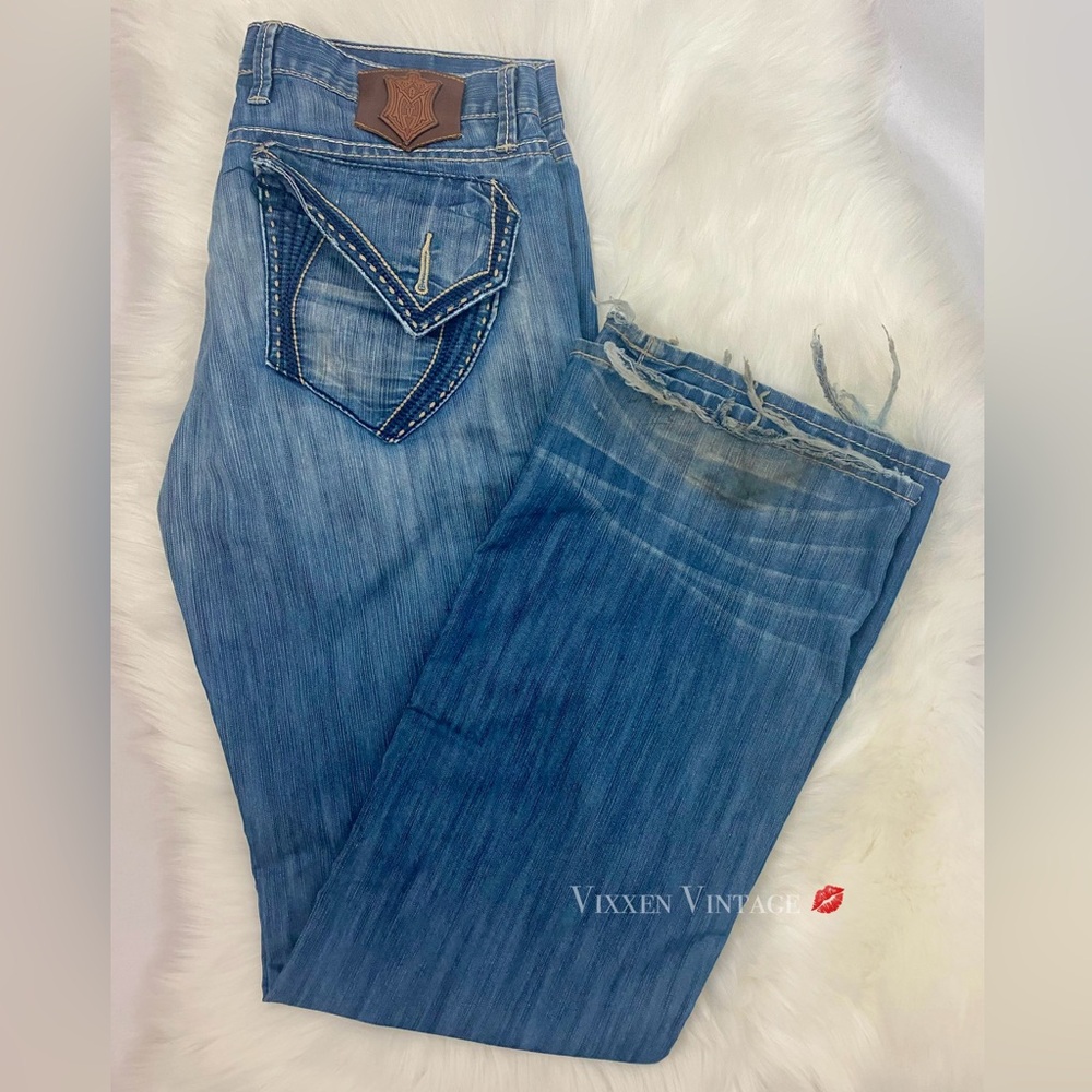 VINTAGE Y2K MONARCHY DISTRESSED POCKET FLAP RELAXED JEANS IN MEDIUM WASH